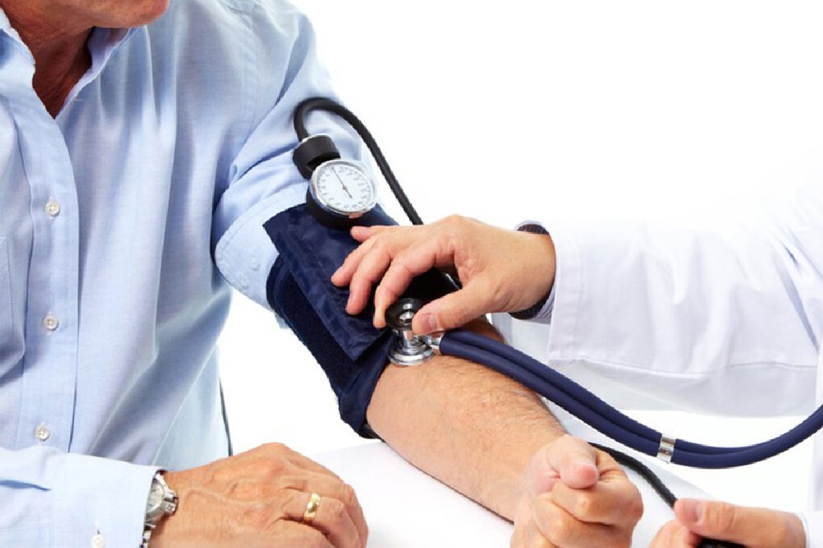 آنالیز ادرار چیست ، چرا اهمیت دارد و چگونه تفسیر می ‌ شود ؟